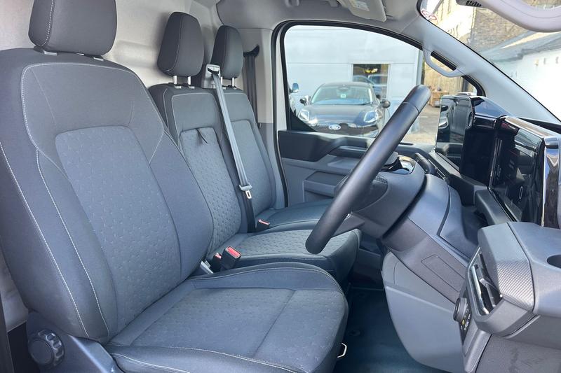 Used Ford Transit Custom 2025 for sale - 76184421: Photo 9