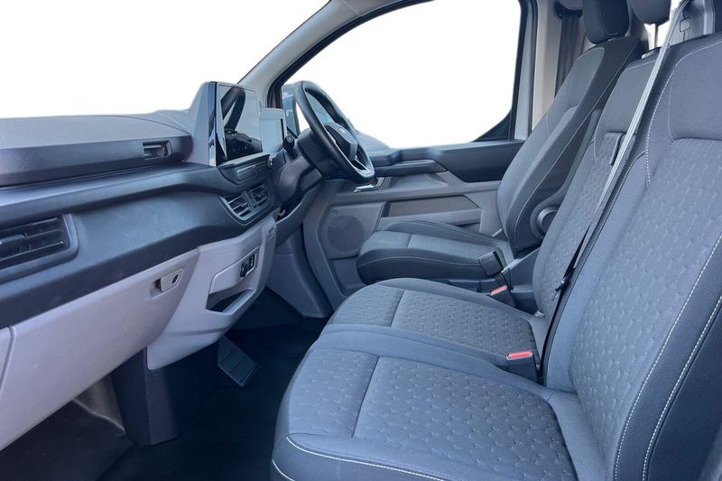 Used Ford Transit Custom 2024 for sale - 77834307: Photo 3