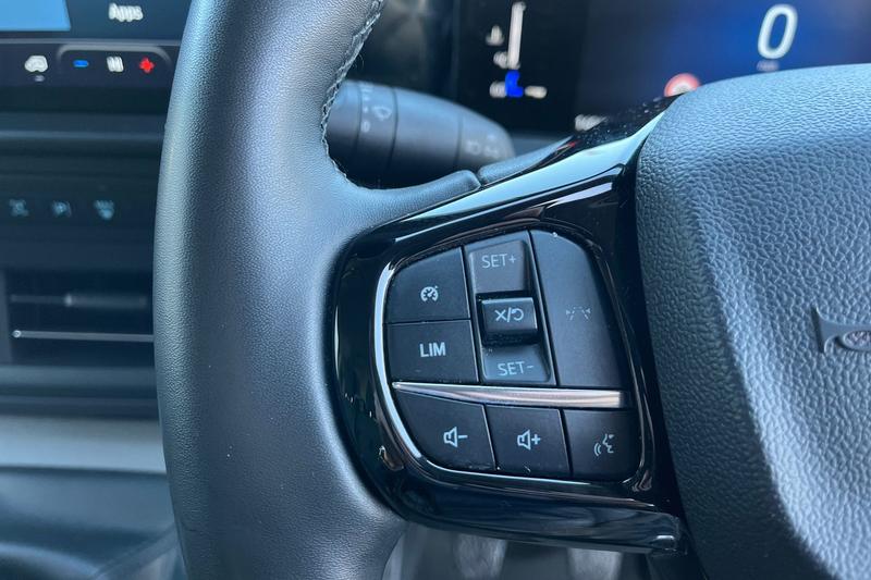 Used Ford Transit Custom 2024 for sale - 76819113: Photo 25