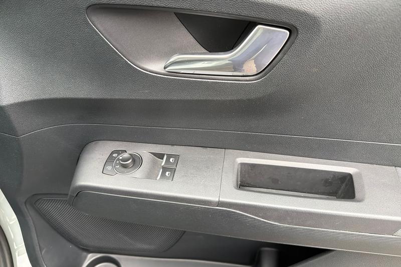 Used Ford Transit Courier 2024 for sale - 77198850: Photo 19