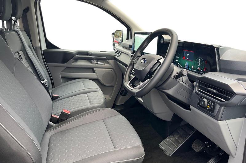 Used Ford Tourneo Custom 2025 for sale - 76819104: Photo 15
