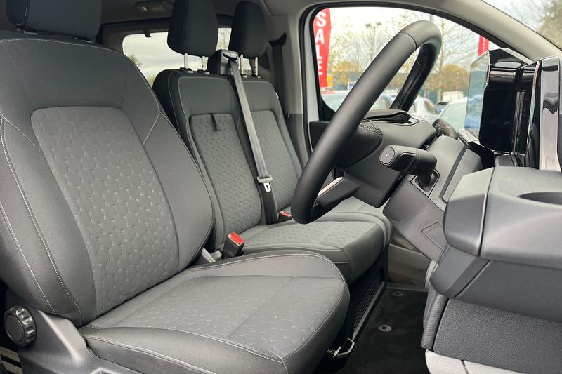 Used Ford Tourneo Custom 2025 for sale - 76819104: Photo 16