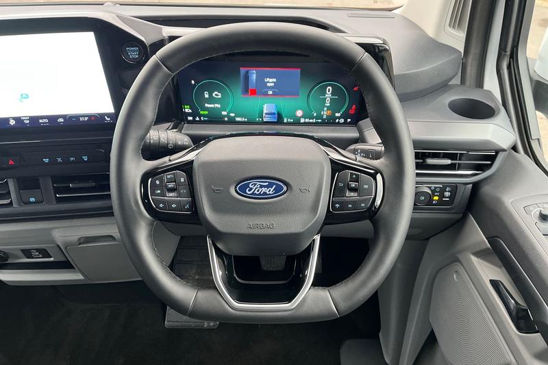 Used Ford Tourneo Custom 2025 for sale - 76819104: Photo 19