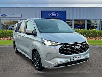 Used Ford Tourneo Custom 2025 for sale - 76908697: Photo