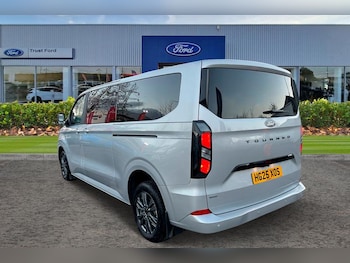 Used Ford Tourneo Custom 2025 for sale - 76908697: Photo