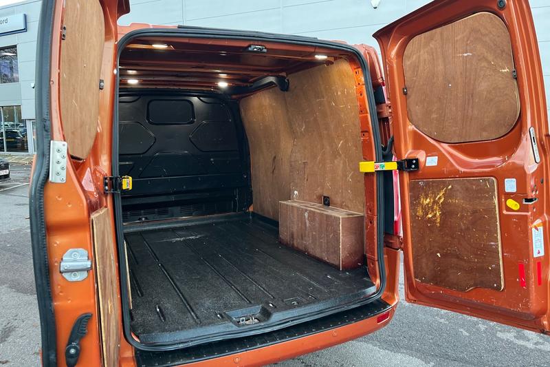 Used Ford Transit Custom 2020 for sale - 77231378: Photo 10
