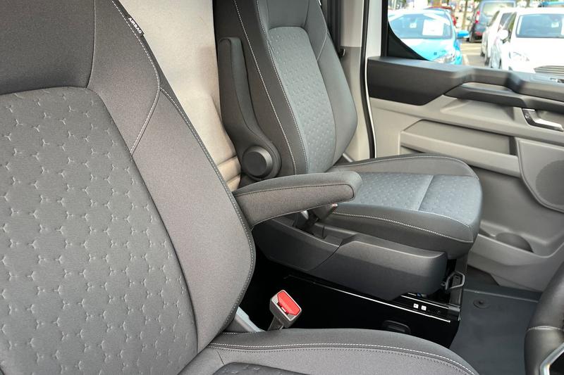 Used Ford E-Transit 2025 for sale - 76908682: Photo 18