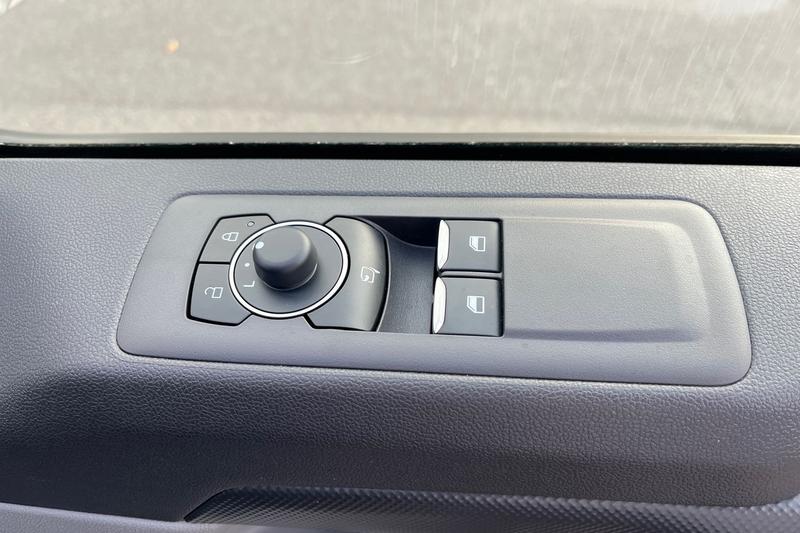 Used Ford E-Transit 2025 for sale - 76908682: Photo 19