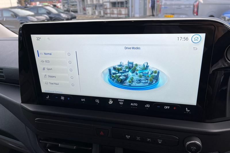 Used Ford E-Transit 2025 for sale - 76908682: Photo 28