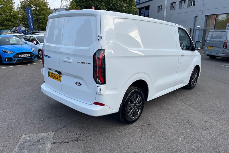 Used Ford E-Transit 2025 for sale - 76908682: Photo 40