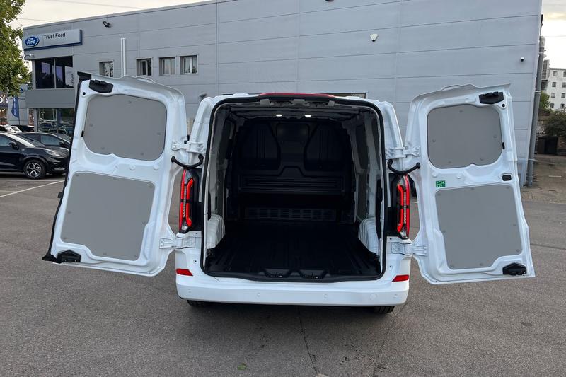 Used Ford E-Transit 2025 for sale - 76908682: Photo 8