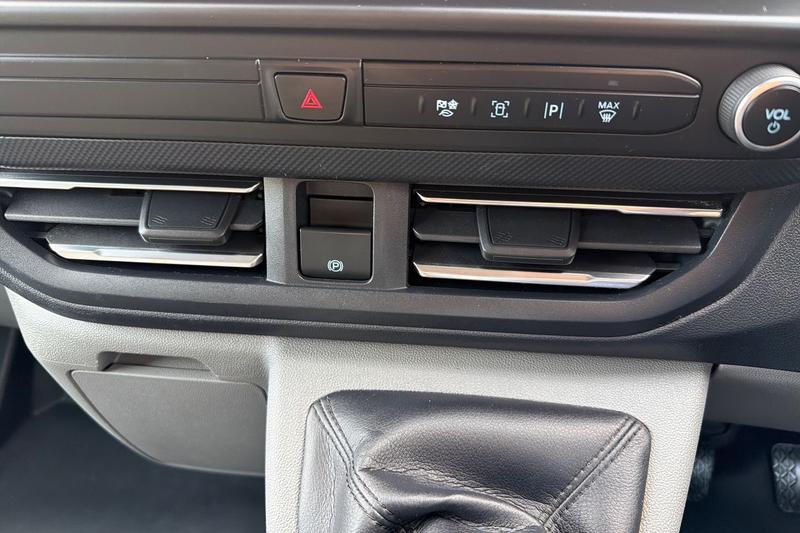 Used Ford Transit Custom 2025 for sale - 76895372: Photo 36