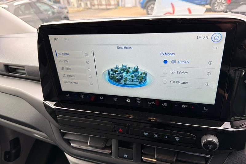 Used Ford Tourneo Custom 2024 for sale - 76296794: Photo 33