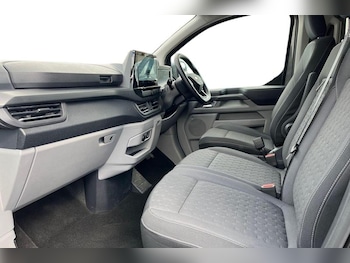 Used Ford Tourneo Custom 2026 for sale - 79617408: Photo