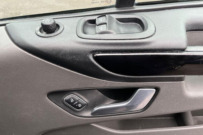 Used Ford Transit Custom 2023 for sale - 76819112: Photo 31
