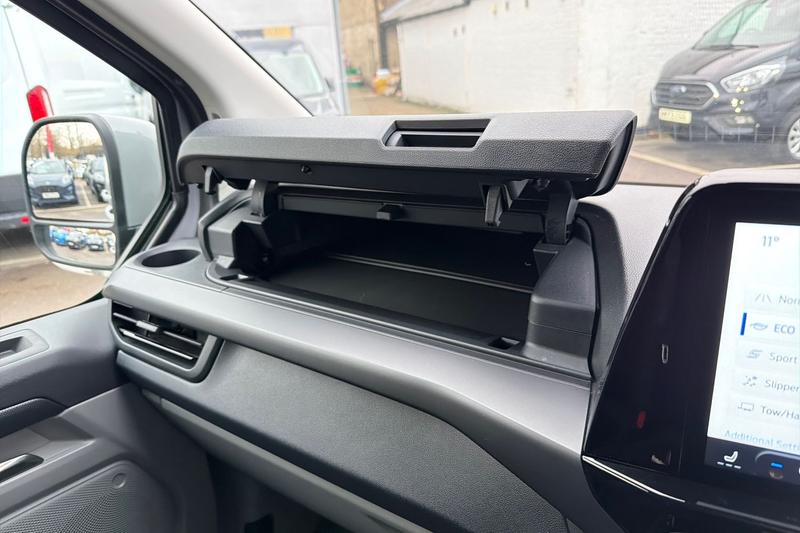 Used Ford Transit Custom 2025 for sale - 77339944: Photo 35