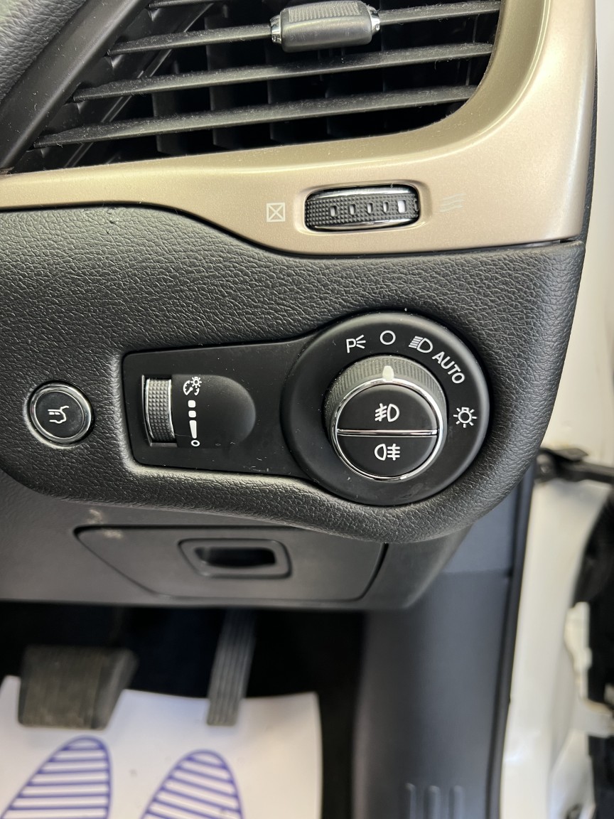 Used Jeep Cherokee 2016 for sale - 78018289: Photo 17