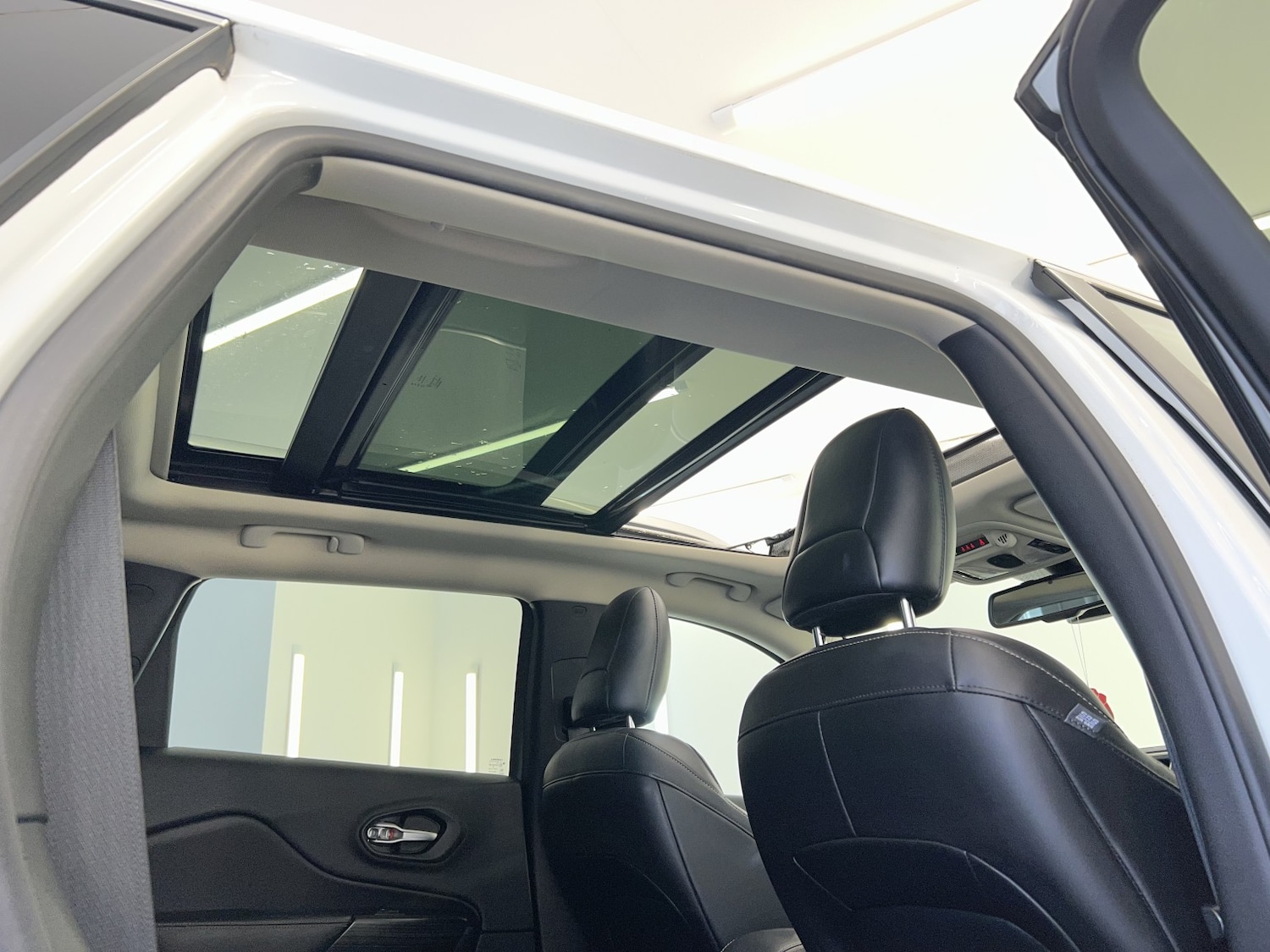 Used Jeep Cherokee 2016 for sale - 78018289: Photo 23