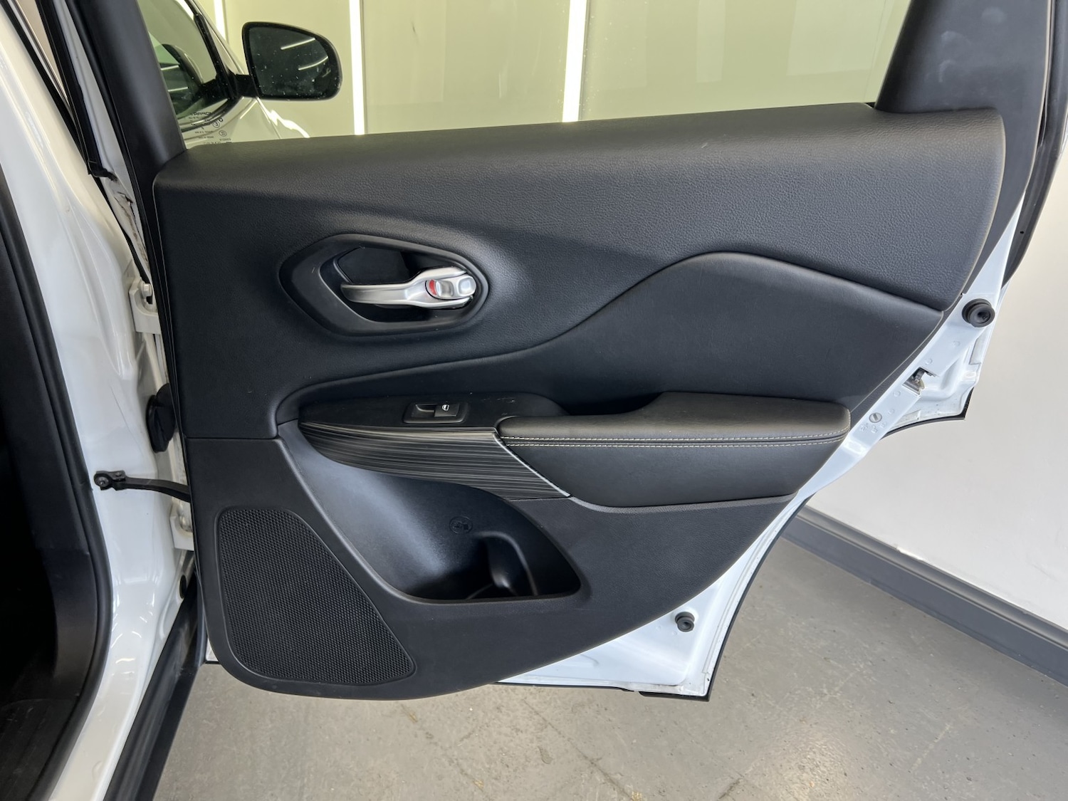 Used Jeep Cherokee 2016 for sale - 78018289: Photo 24