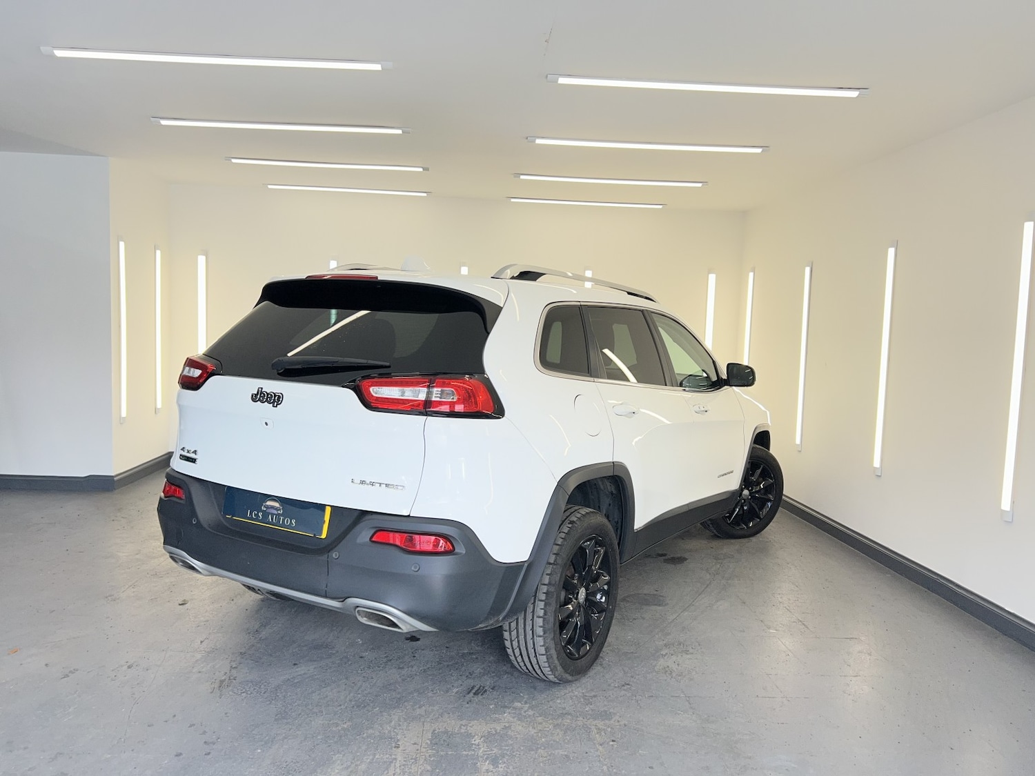 Used Jeep Cherokee 2016 for sale - 78018289: Photo 5