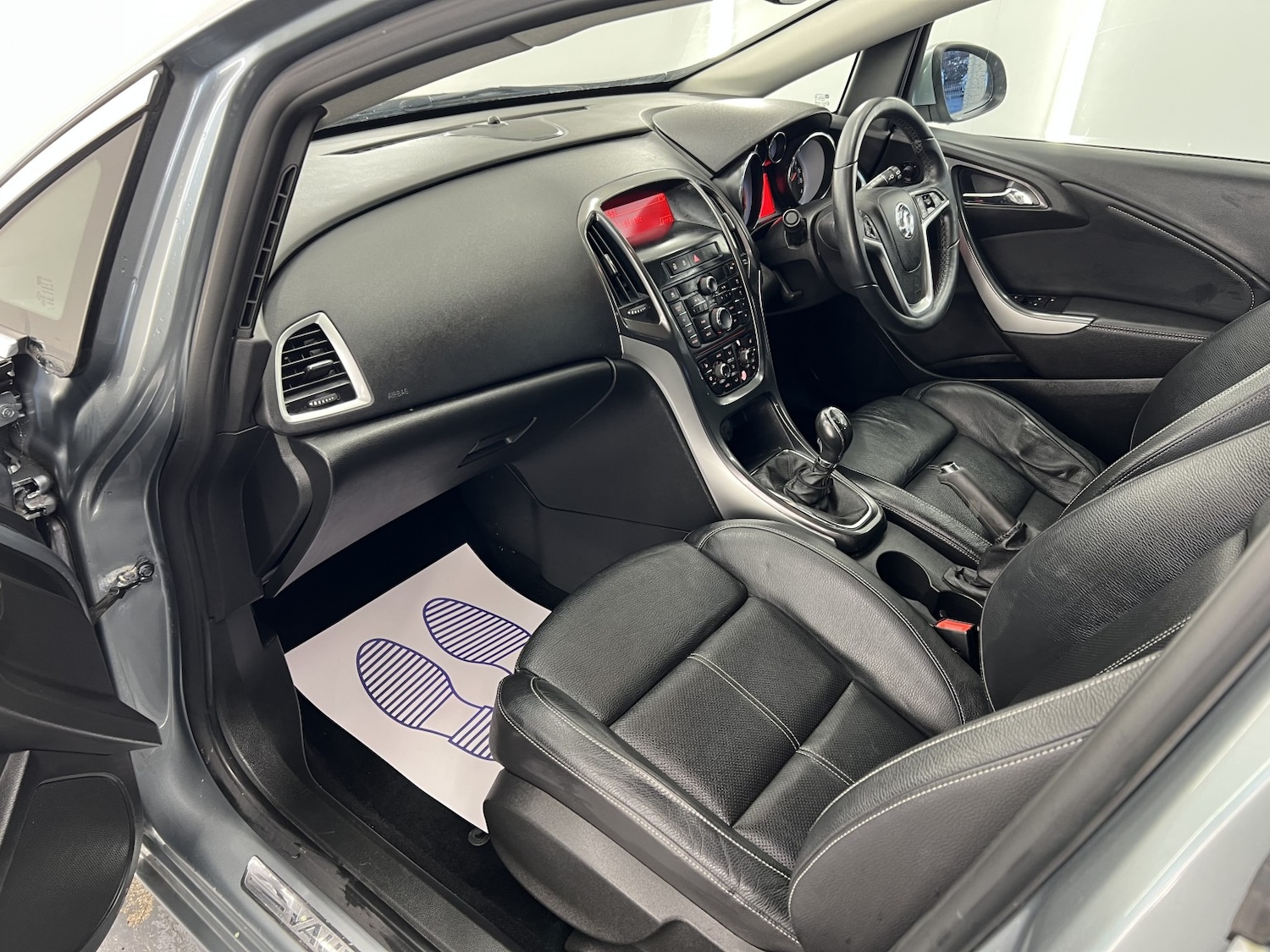 Used Vauxhall Astra 2014 for sale - 77438351: Photo 33