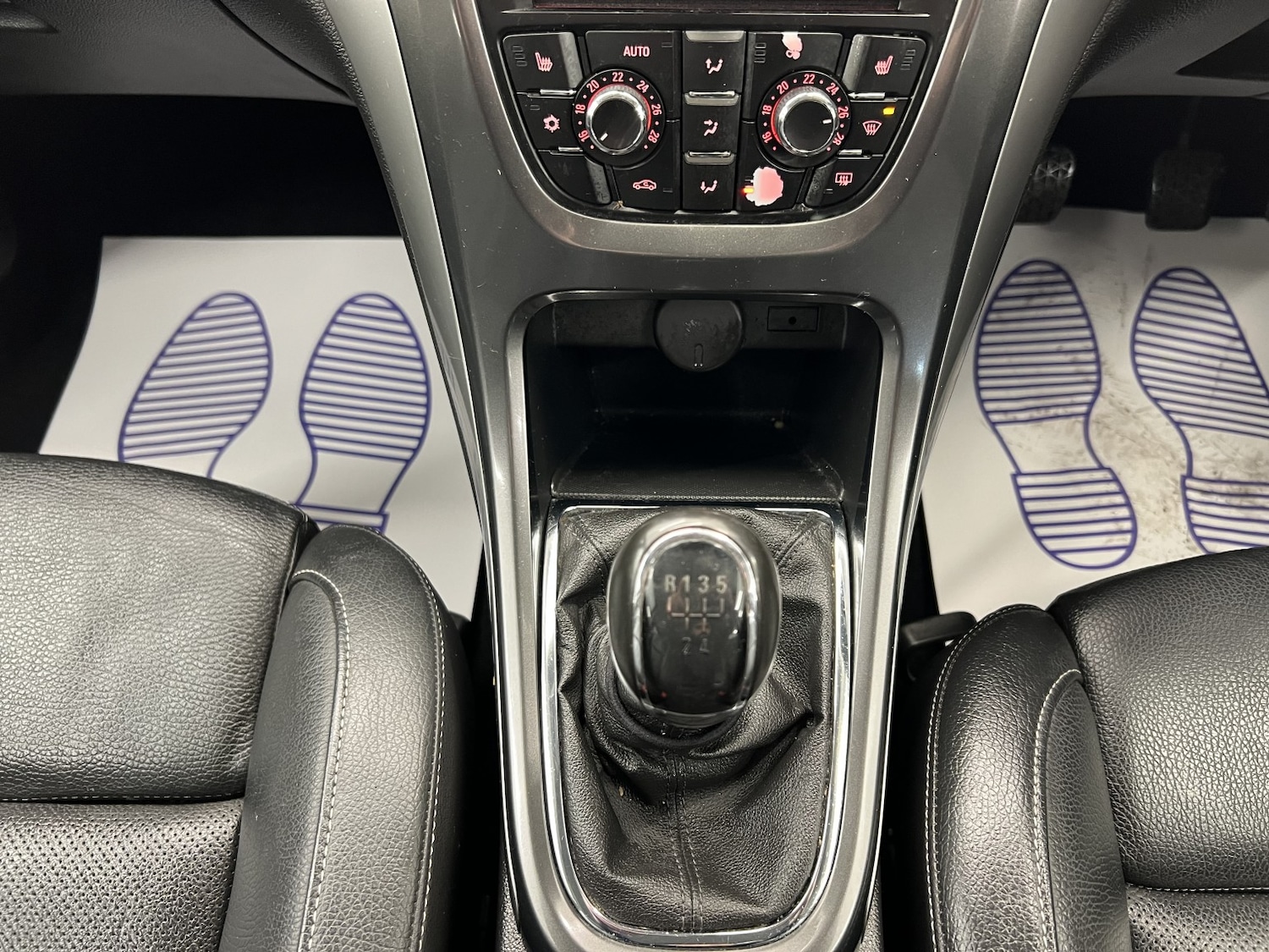 Used Vauxhall Astra 2014 for sale - 77438351: Photo 40