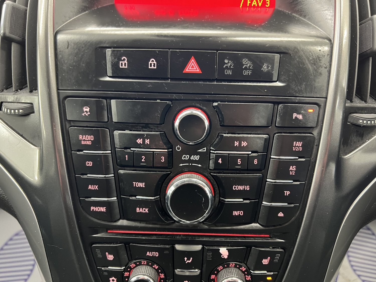 Used Vauxhall Astra 2014 for sale - 77438351: Photo 44