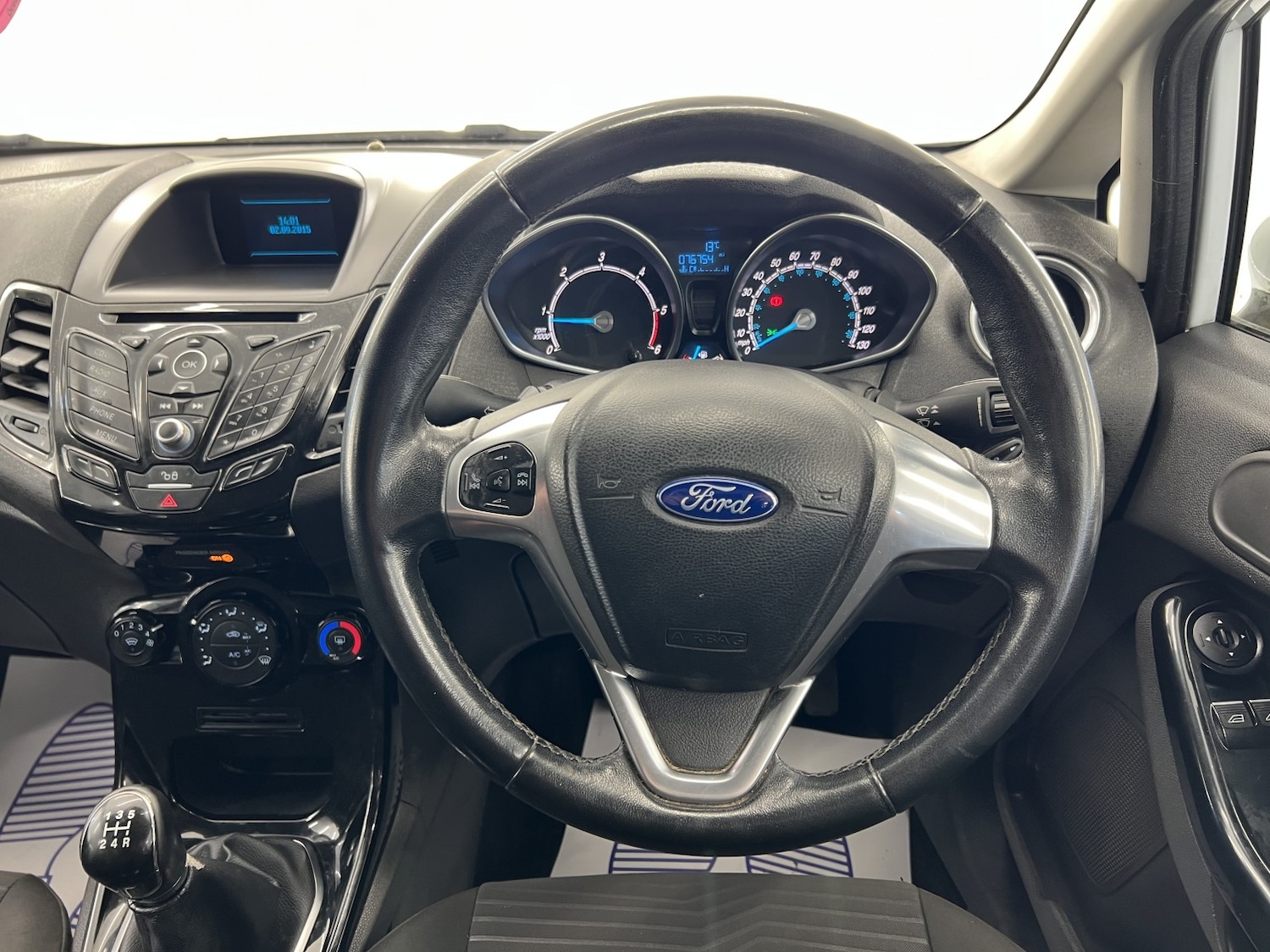 Used Ford Fiesta 2015 for sale - 77694195: Photo 33