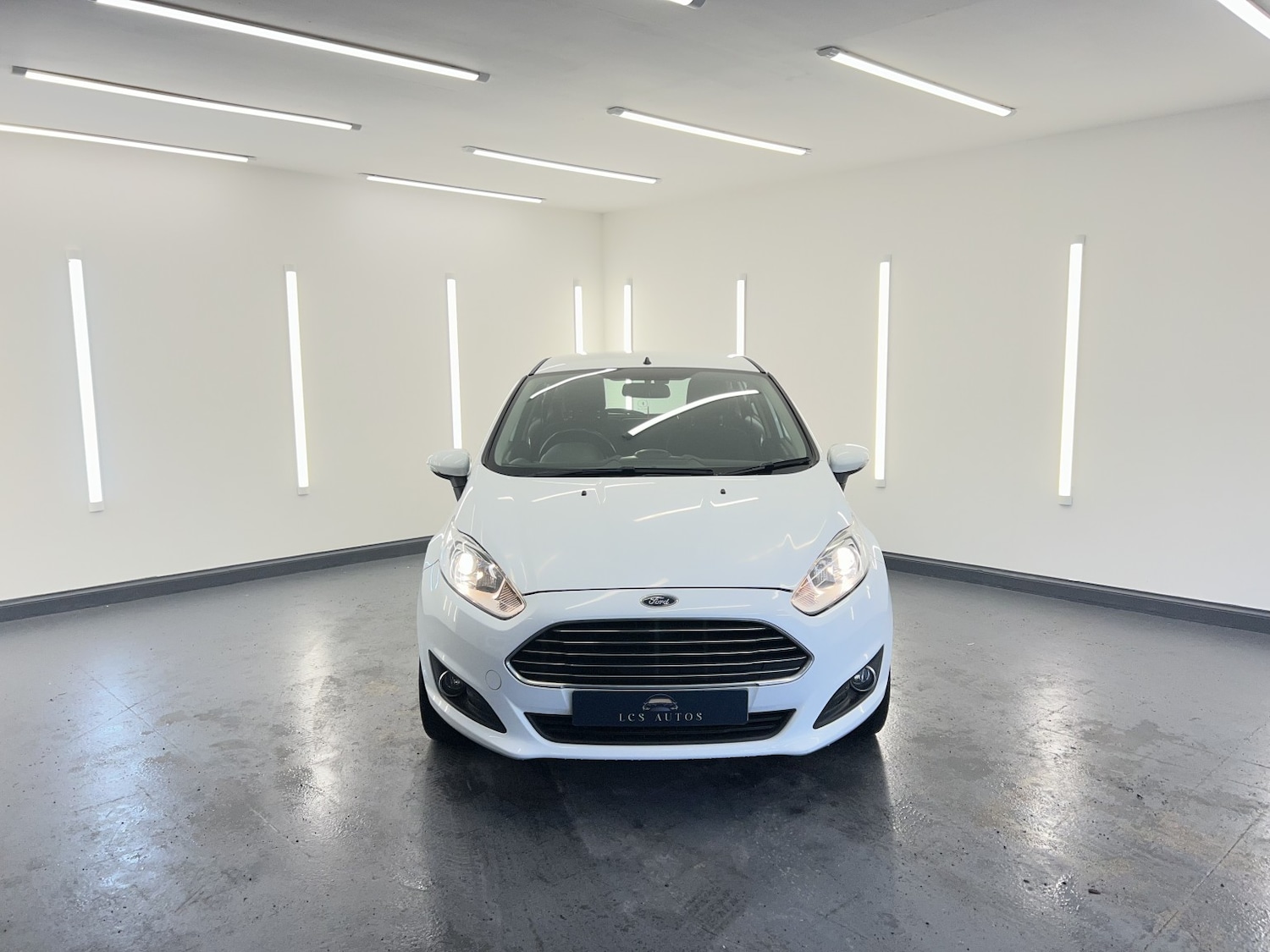 Used Ford Fiesta 2015 for sale - 77694195: Photo 7
