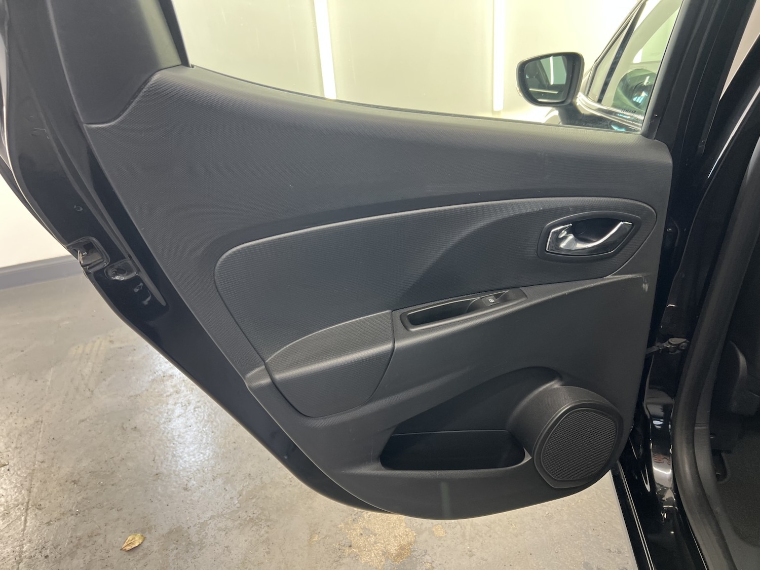 Used Renault Clio 2014 for sale - 78057061: Photo 30