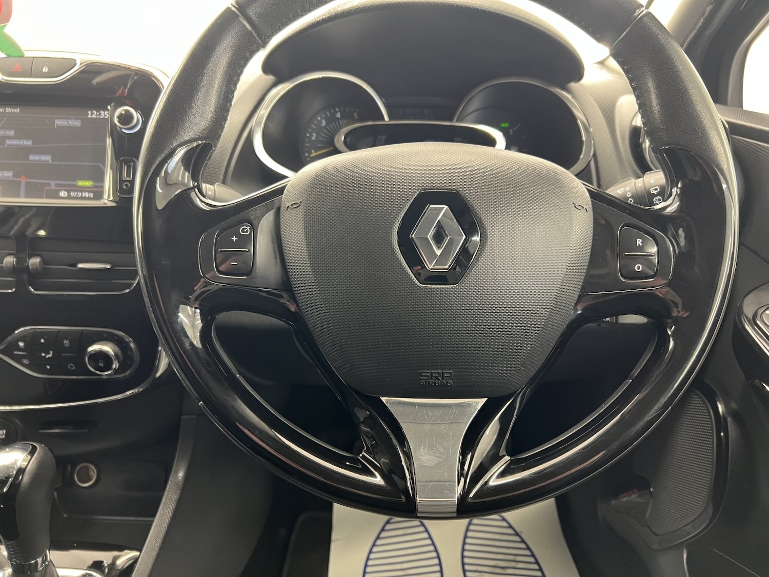 Used Renault Clio 2014 for sale - 78057061: Photo 36