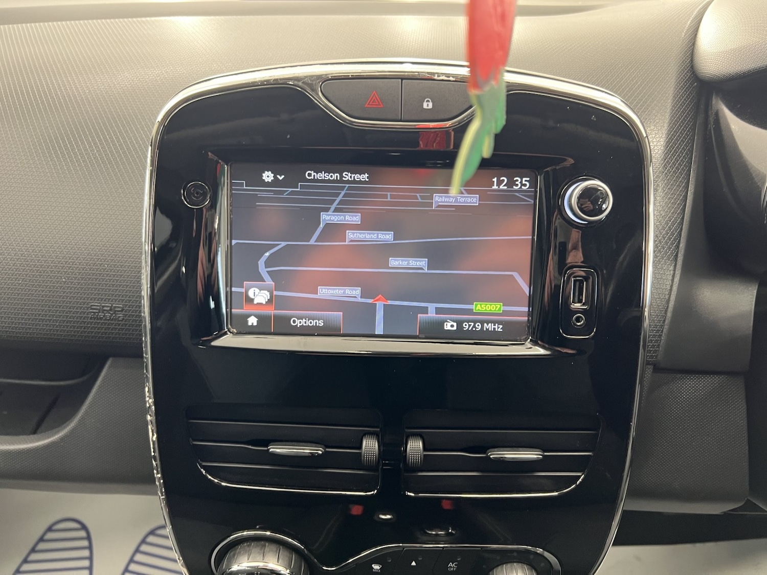 Used Renault Clio 2014 for sale - 78057061: Photo 40