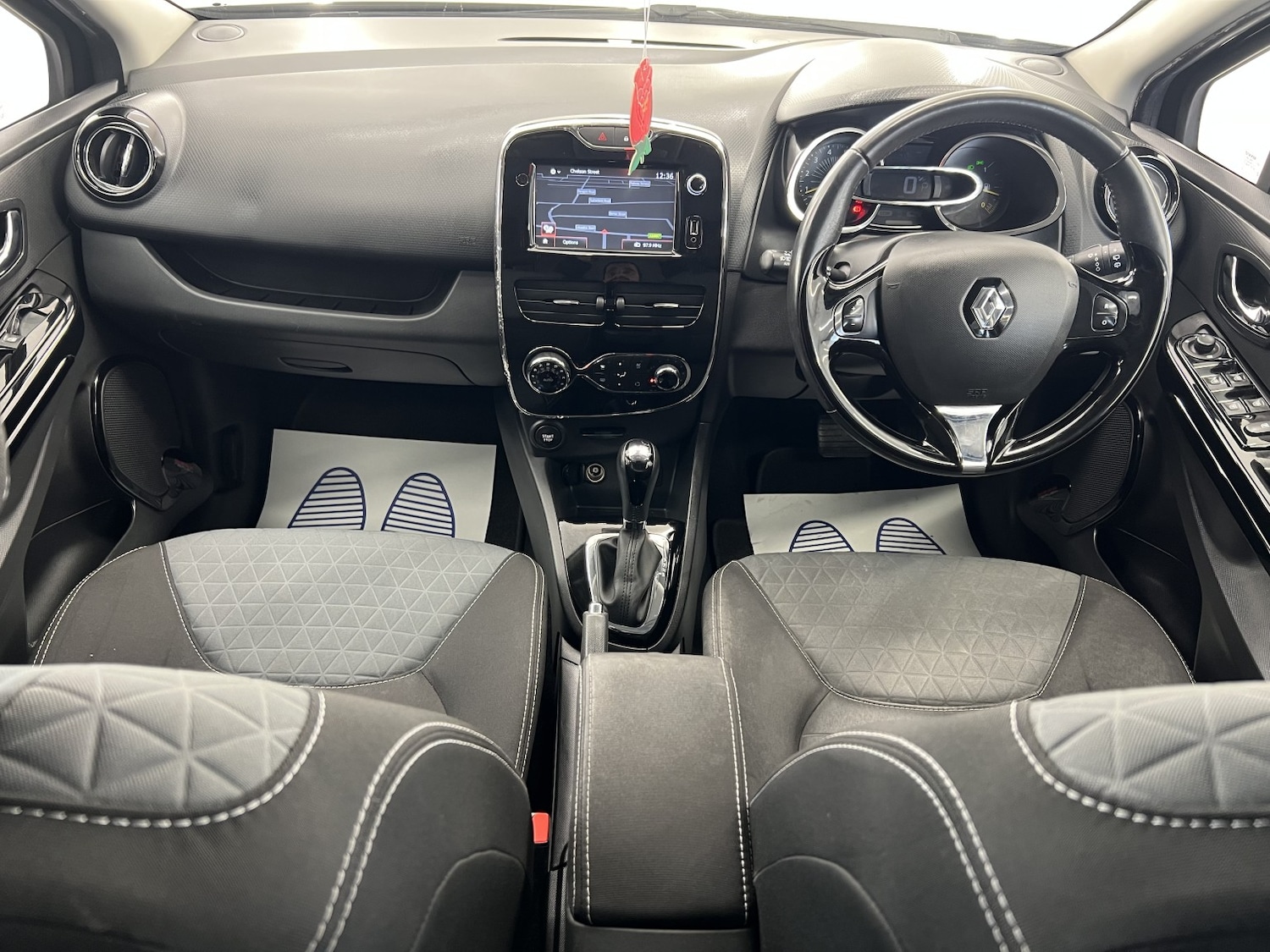 Used Renault Clio 2014 for sale - 78057061: Photo 41