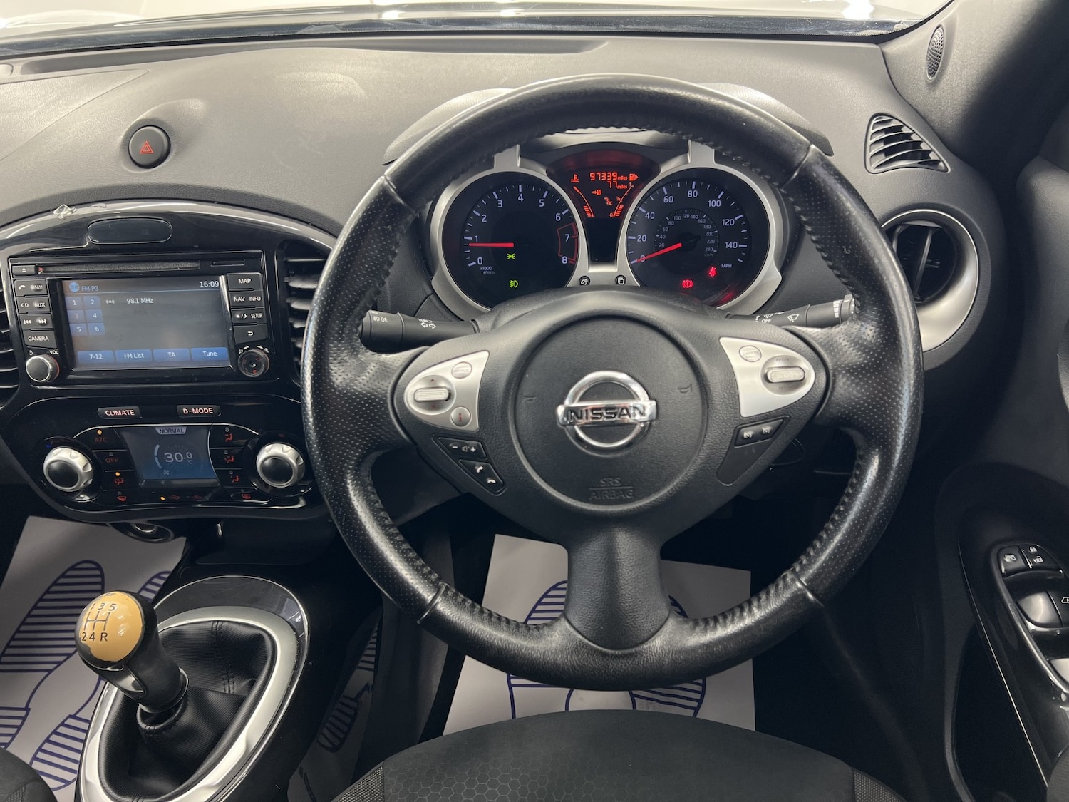 Used Nissan Juke 2013 for sale - 77636993: Photo 26