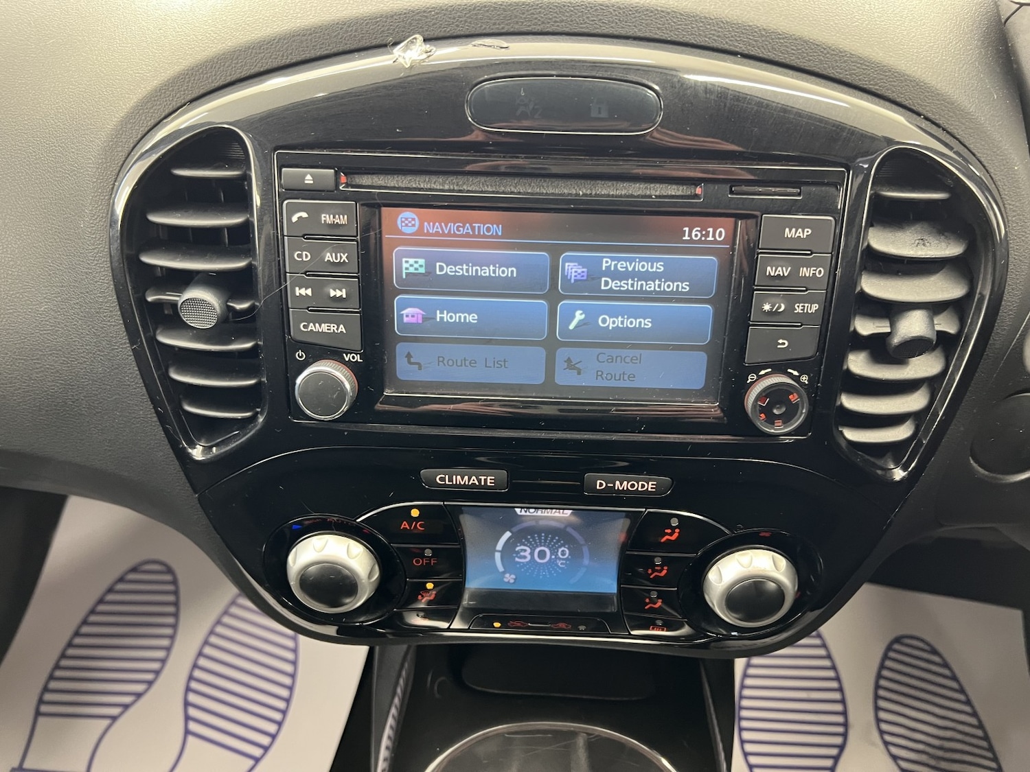 Used Nissan Juke 2013 for sale - 77636993: Photo 33