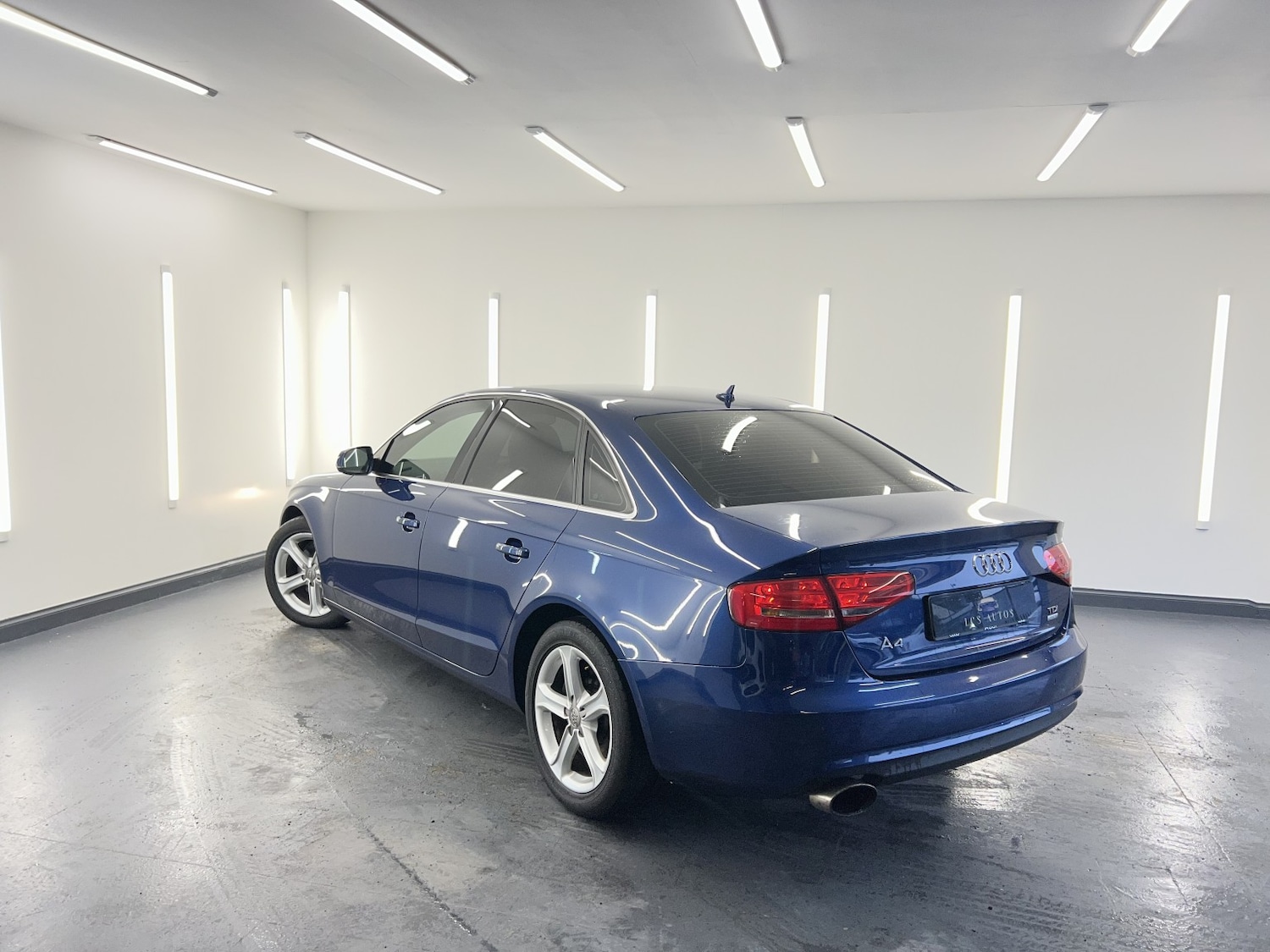 Used Audi A4 2015 for sale - 77535938: Photo 9