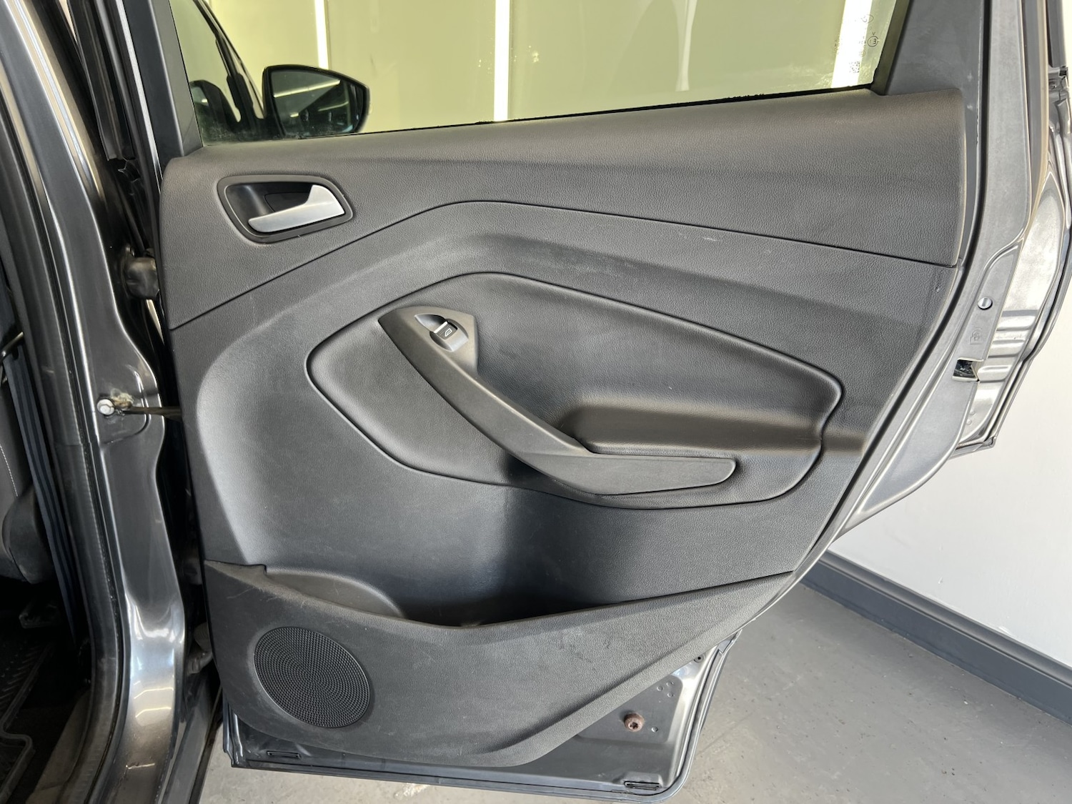 Used Ford Kuga 2015 for sale - 78070552: Photo 26