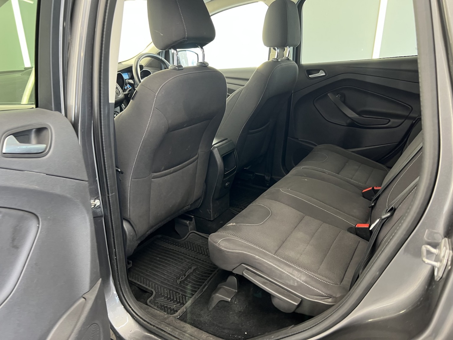 Used Ford Kuga 2015 for sale - 78070552: Photo 29