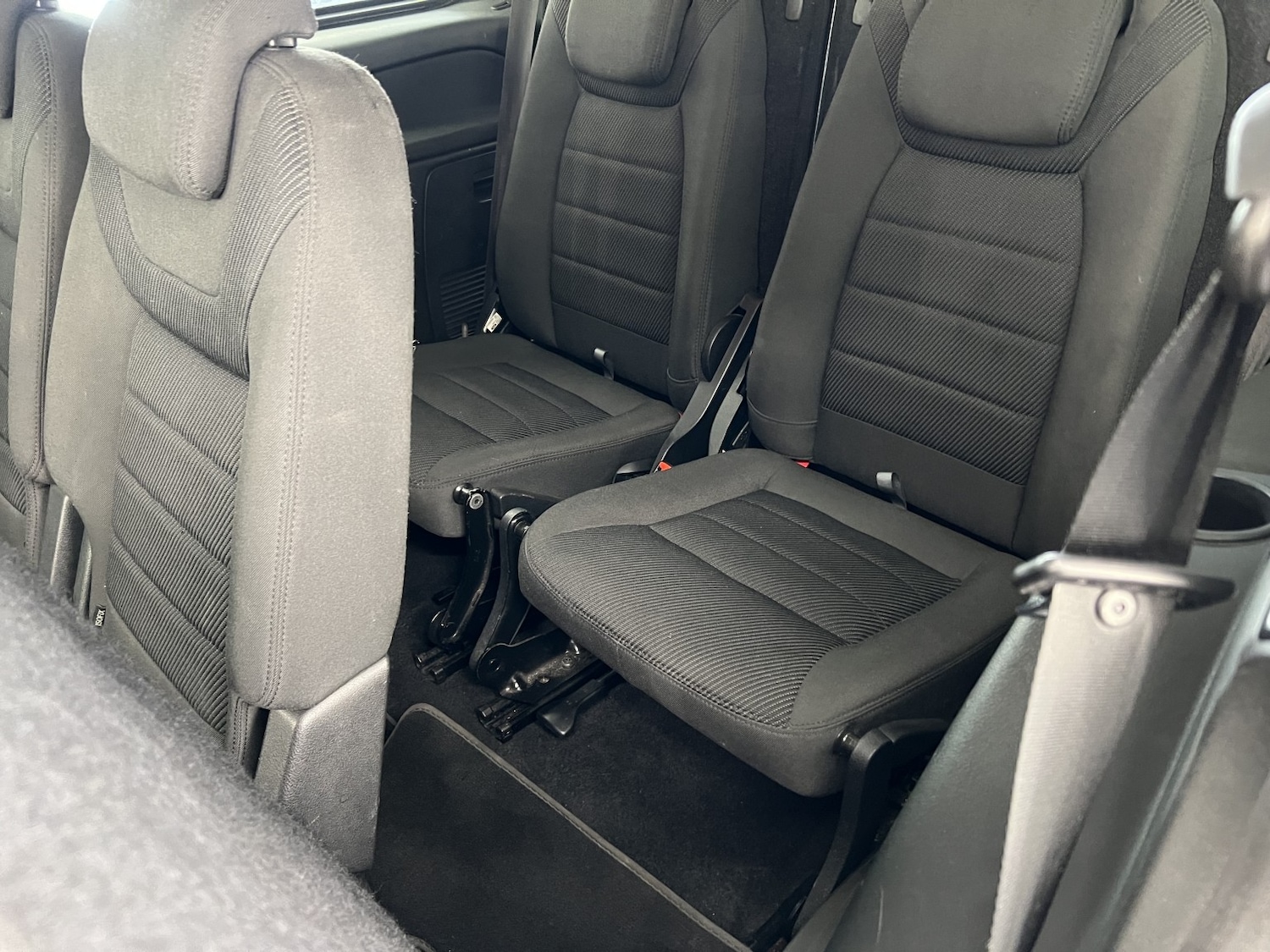 Used Ford Galaxy 2010 for sale - 77438414: Photo 30