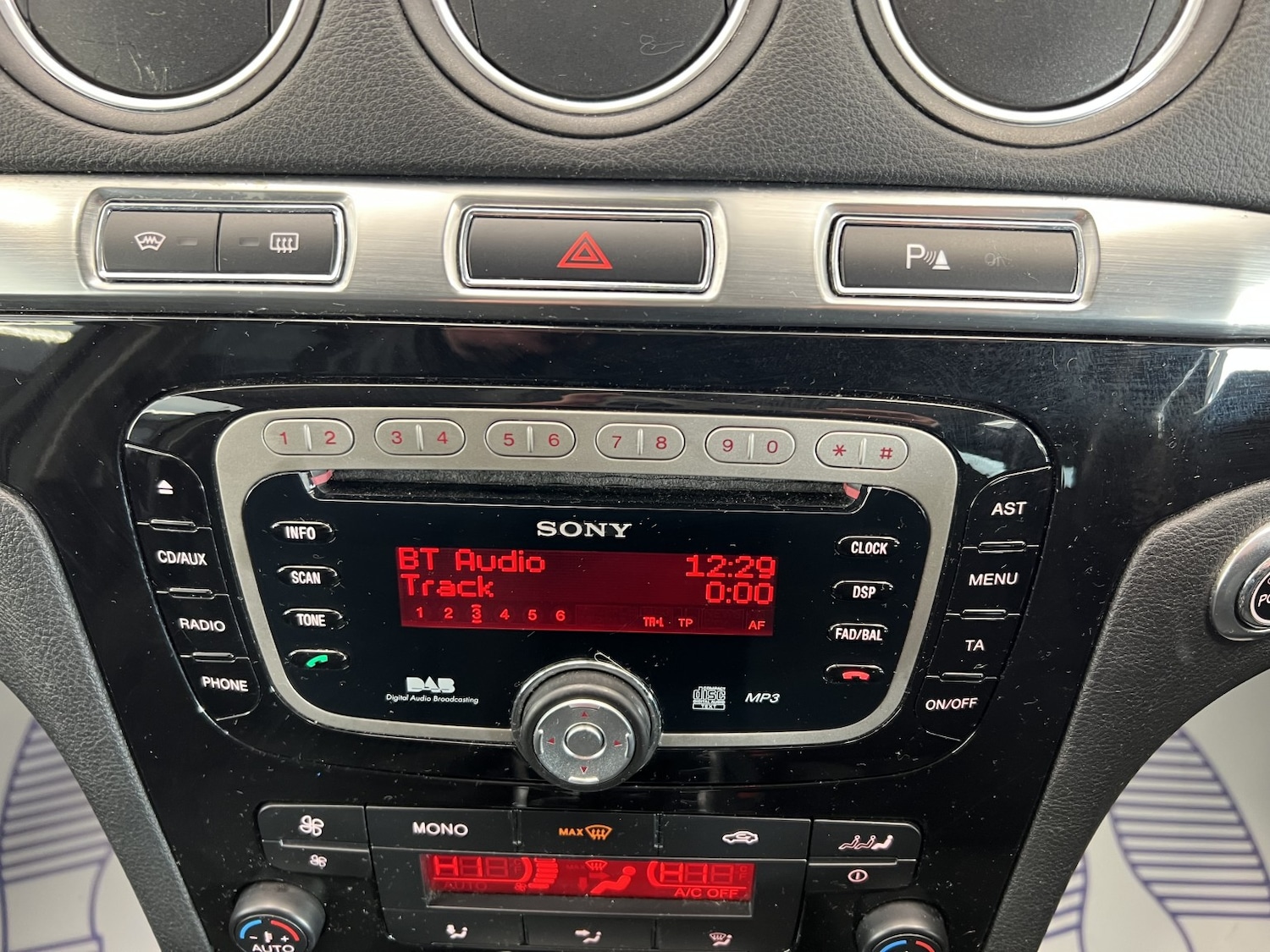 Used Ford Galaxy 2010 for sale - 77438414: Photo 35