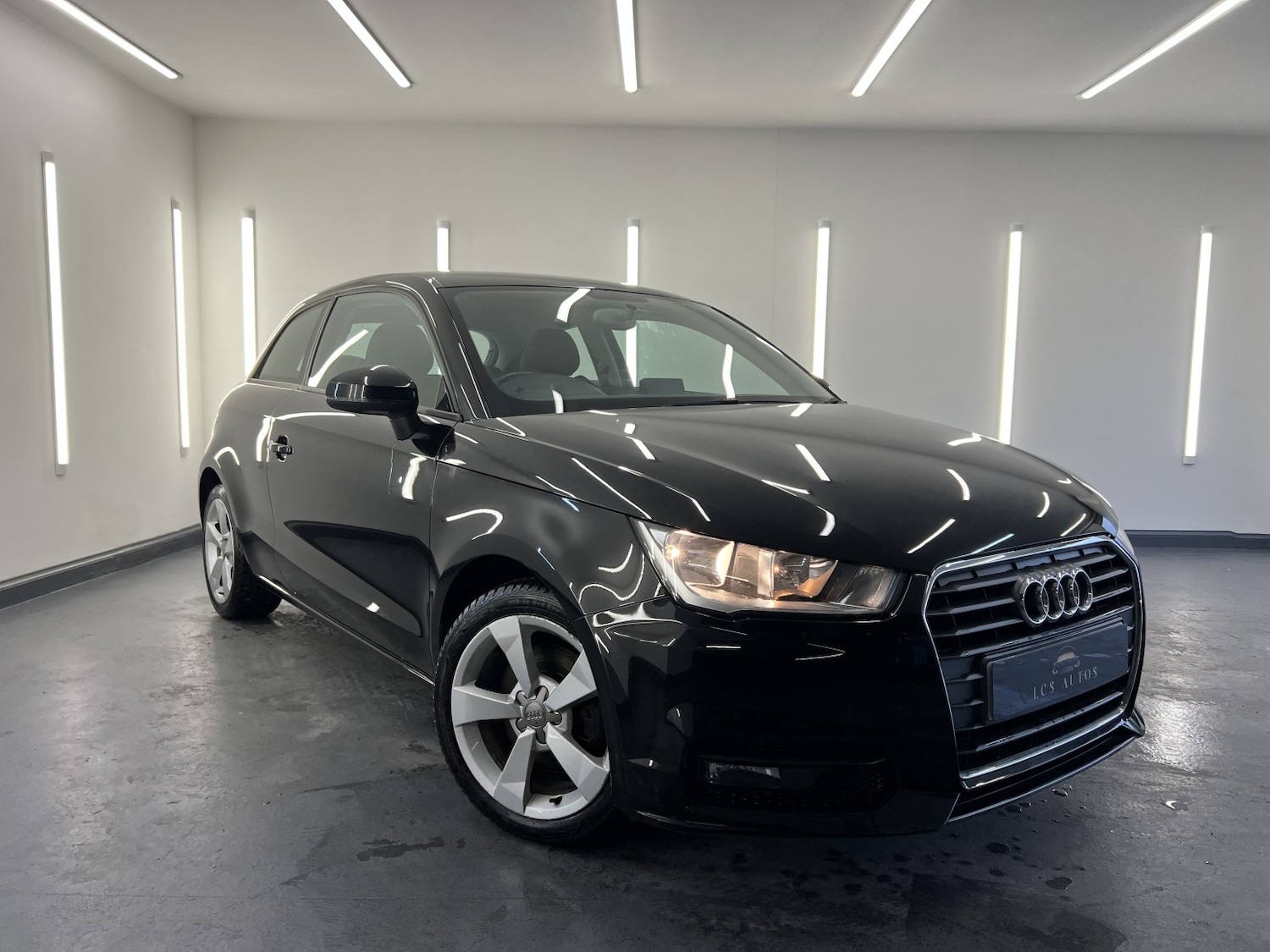 Used Audi A1 2016 for sale - 77438250: Photo 2