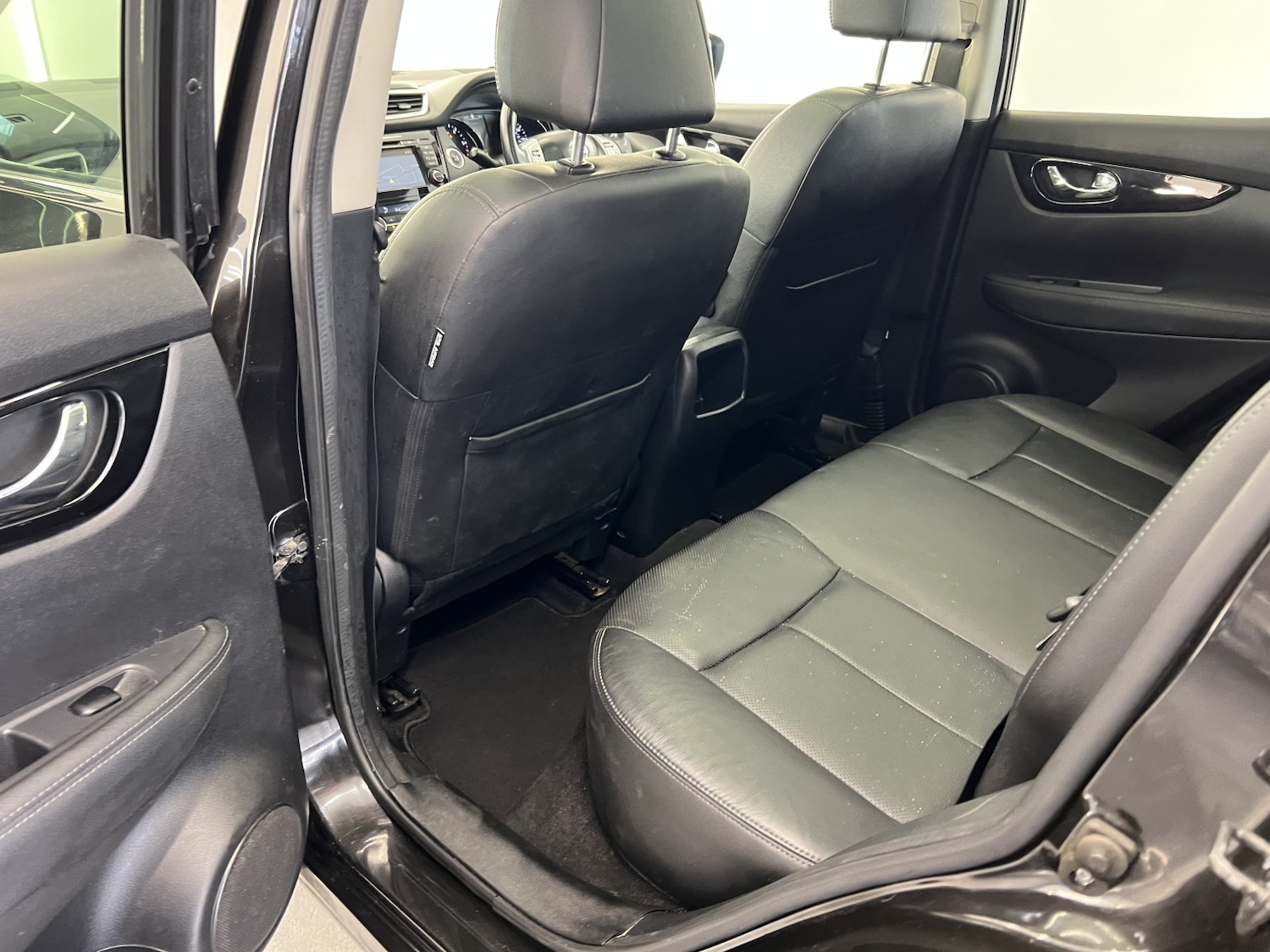 Used Nissan Qashqai 2017 for sale - 77968766: Photo 29