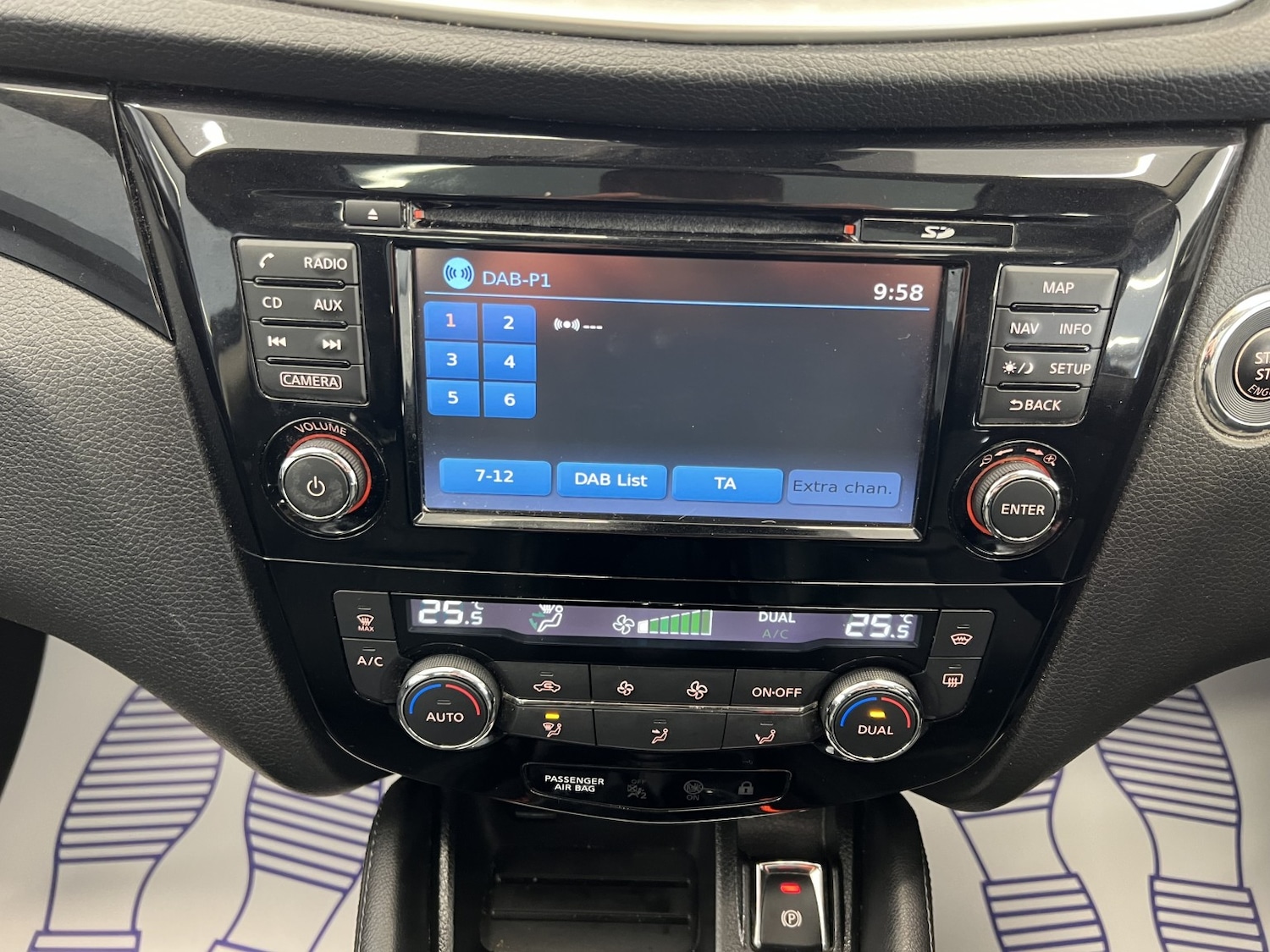 Used Nissan Qashqai 2017 for sale - 77968766: Photo 42