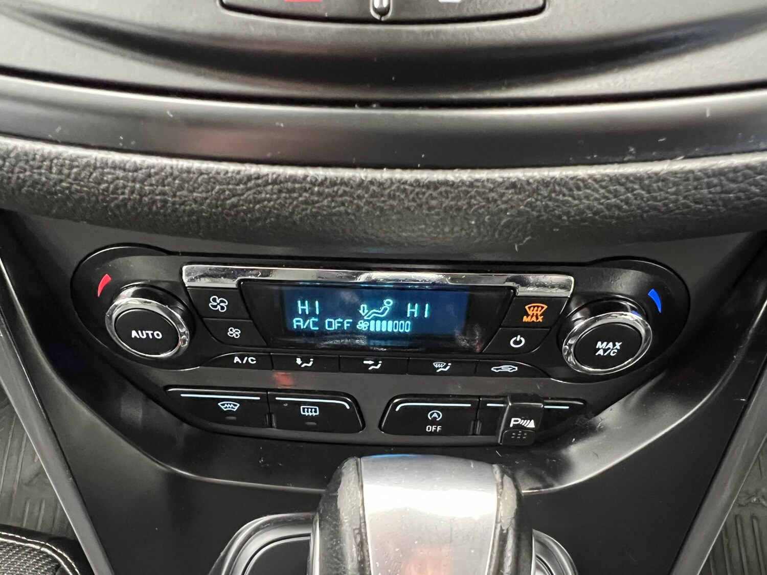 Used Ford Kuga 2015 for sale - 77694251: Photo 42