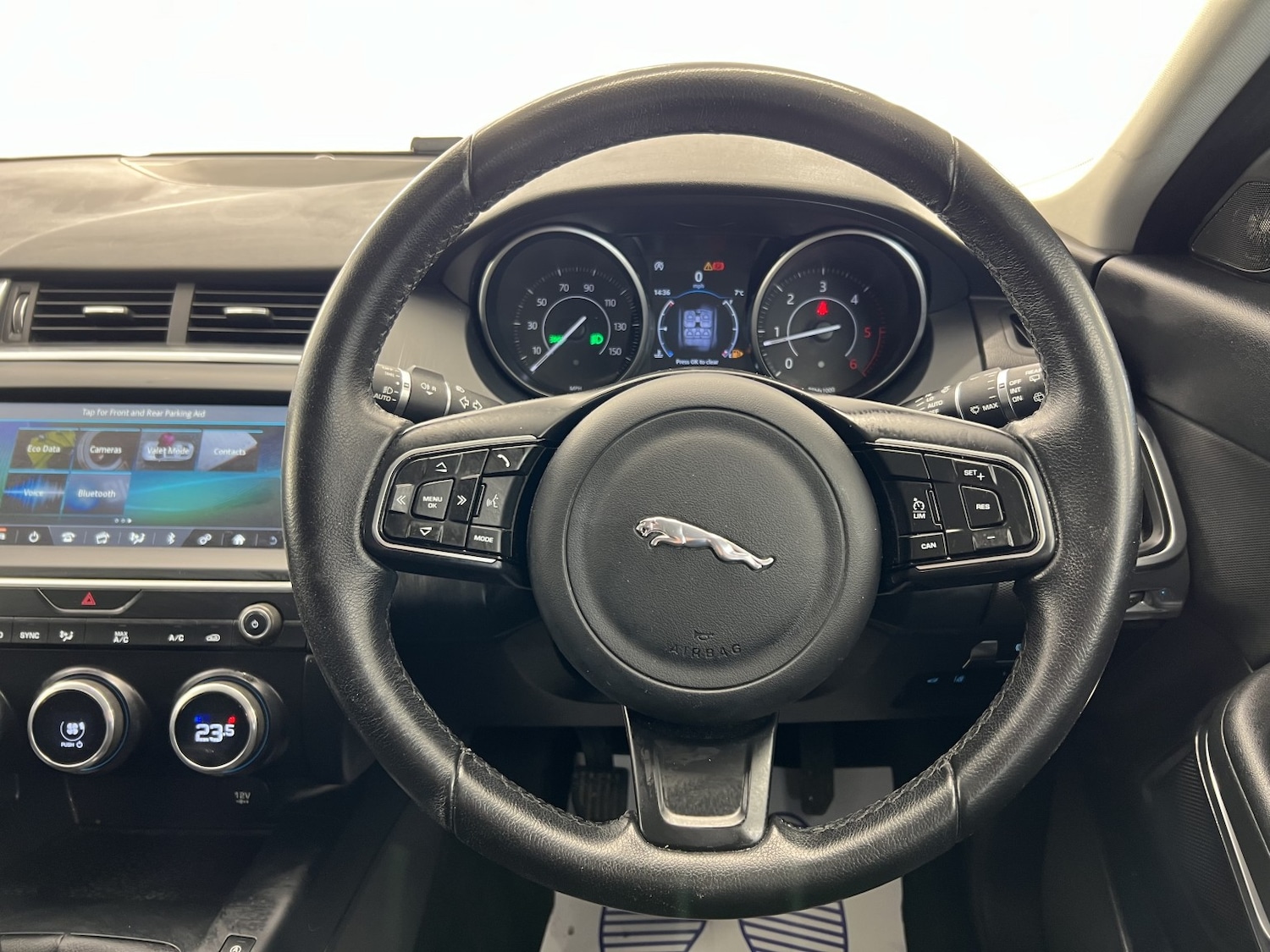 Used Jaguar E-Pace 2018 for sale - 77438354: Photo 38