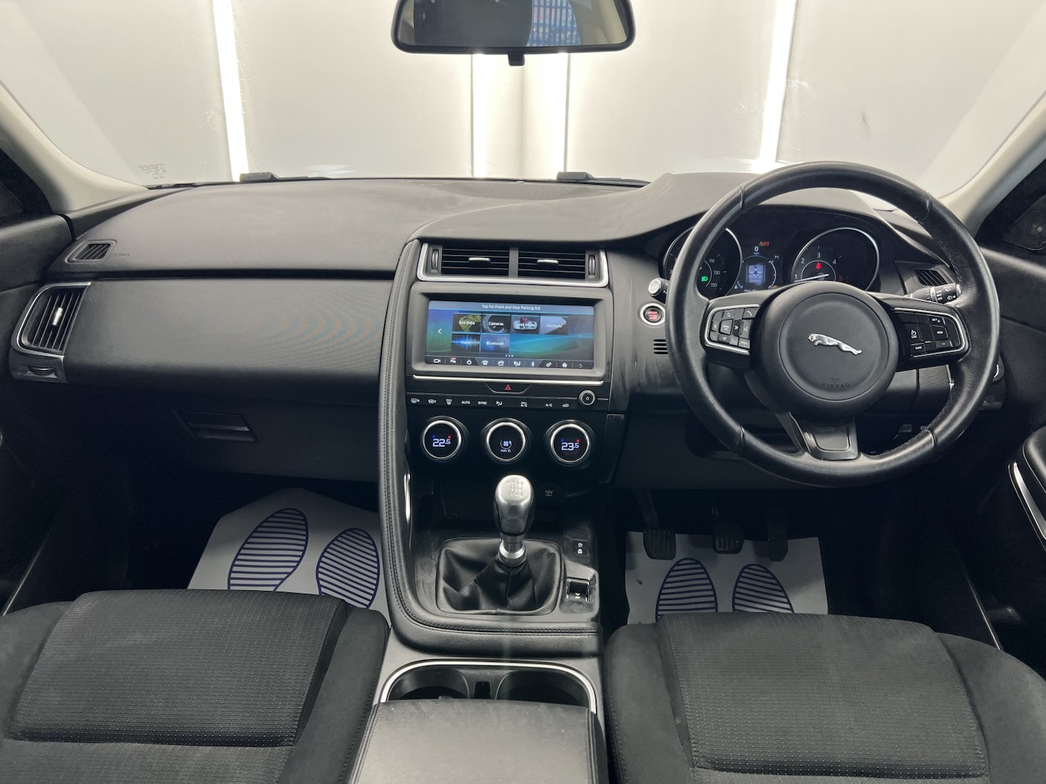 Used Jaguar E-Pace 2018 for sale - 77438354: Photo 41