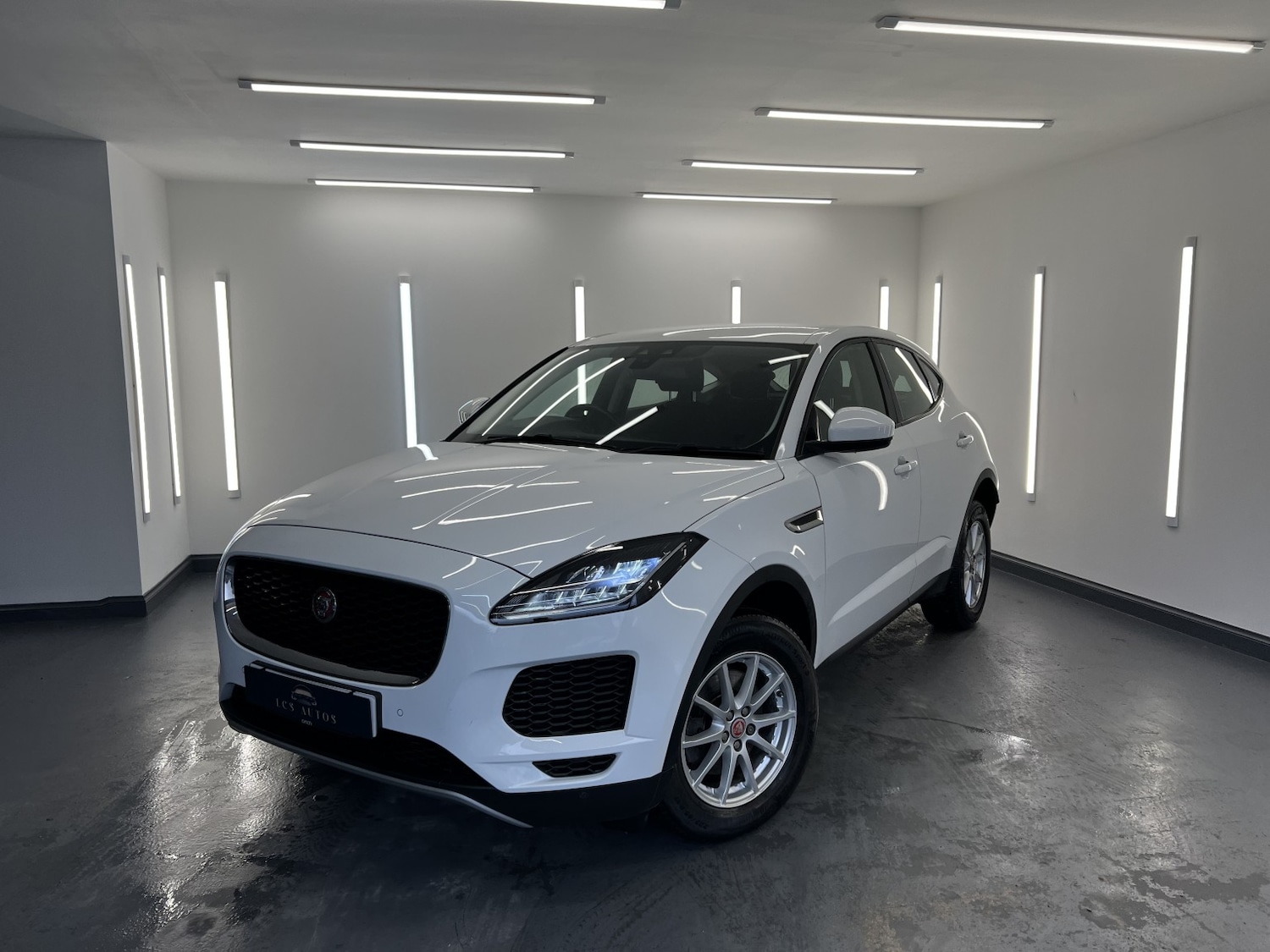 Used Jaguar E-Pace 2018 for sale - 77438354: Photo 6