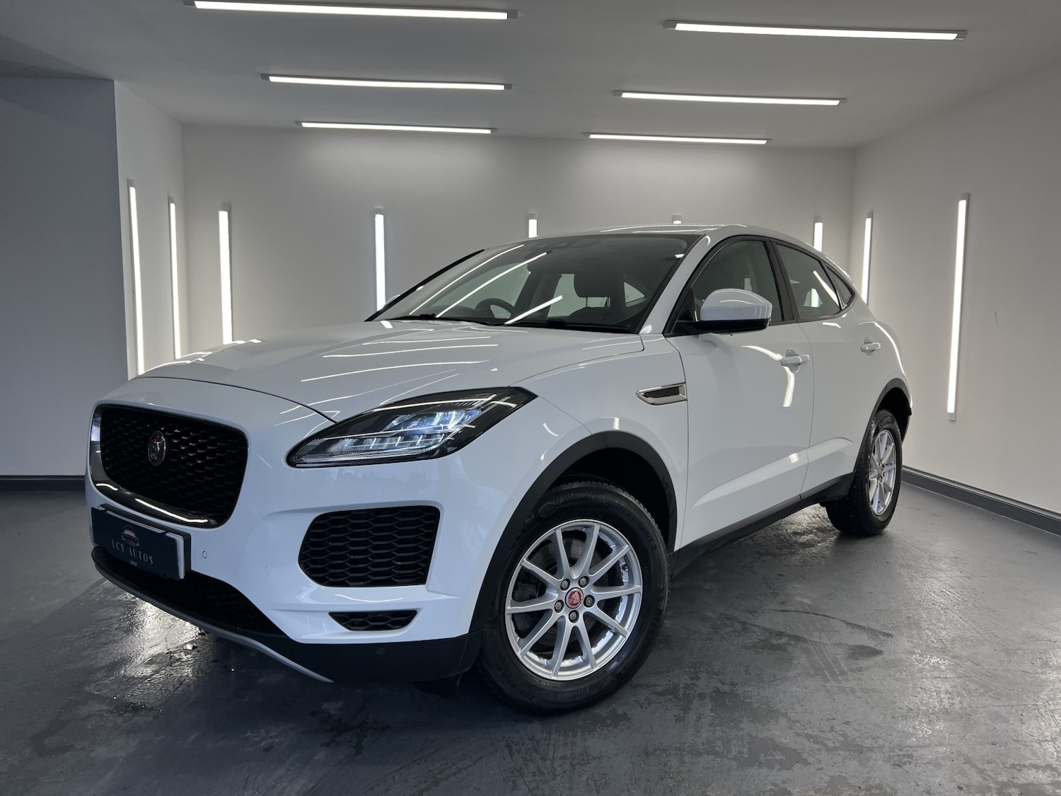 Used Jaguar E-Pace 2018 for sale - 77438354: Photo 7