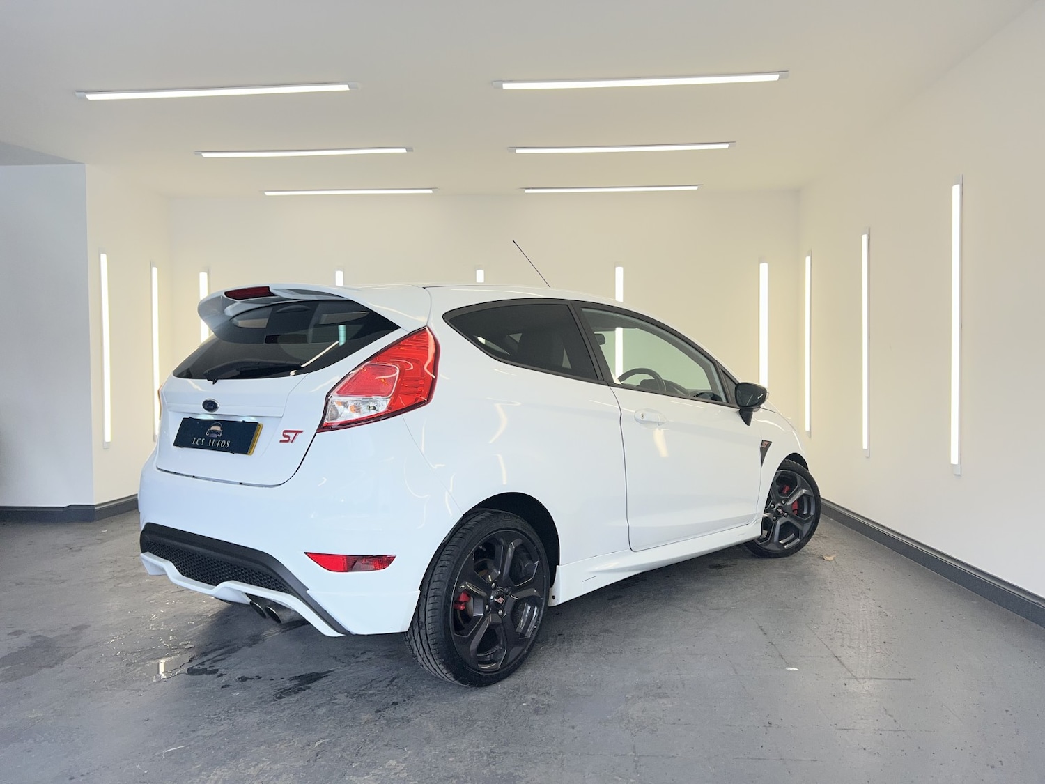 Used Ford Fiesta 2015 for sale - 78201965: Photo 10