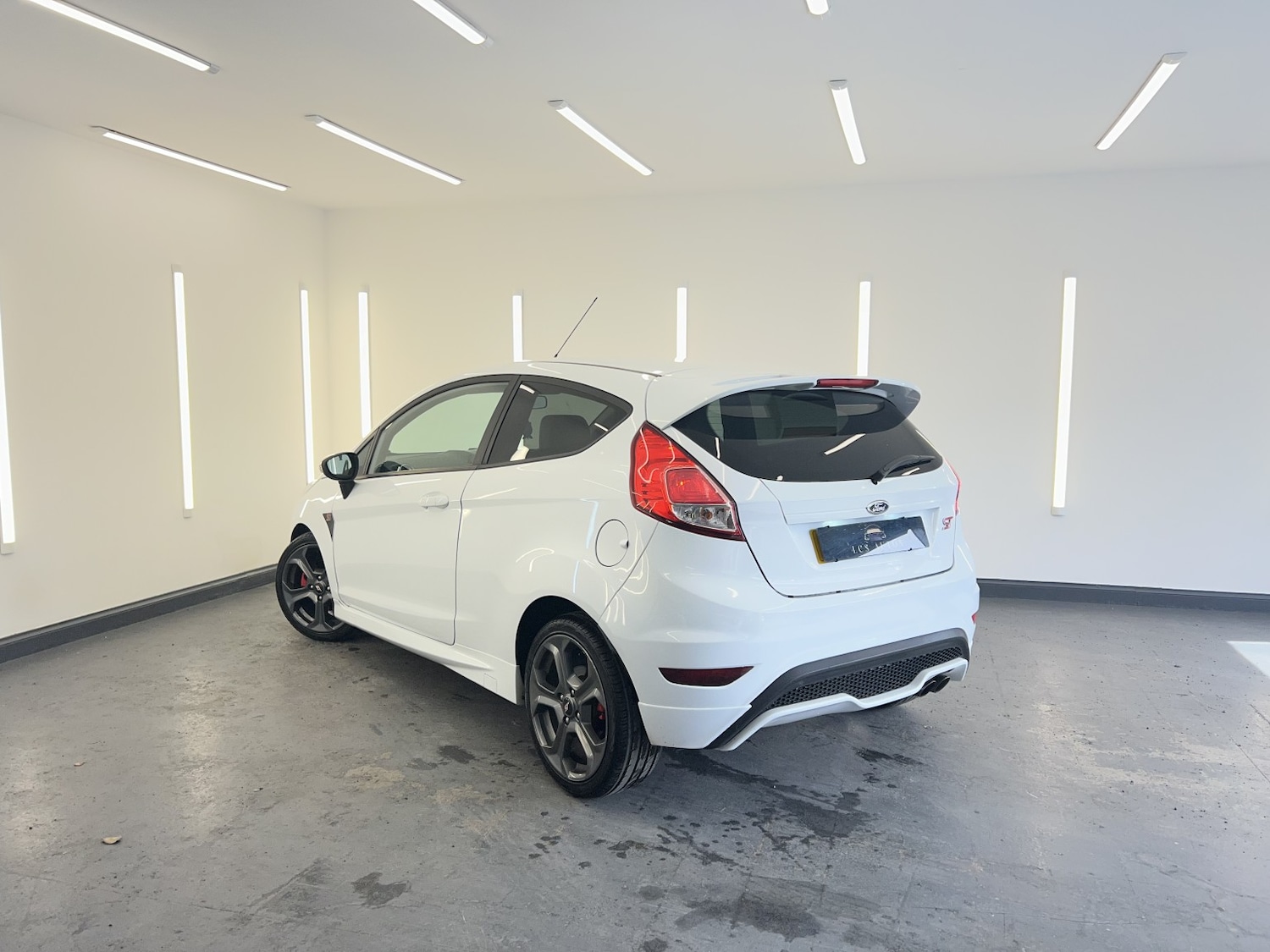 Used Ford Fiesta 2015 for sale - 78201965: Photo 14